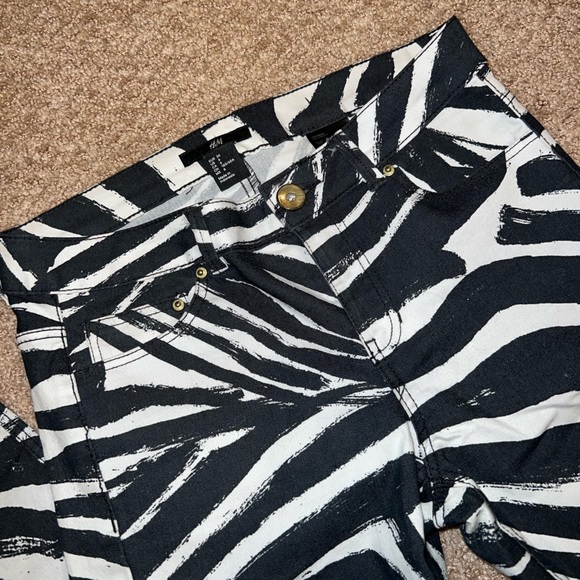 H&M zebra pants US size 6 - Picture 3 of 11